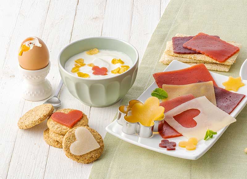 Colazione con Fruttilette yogurt, biscotti, fette biscottate